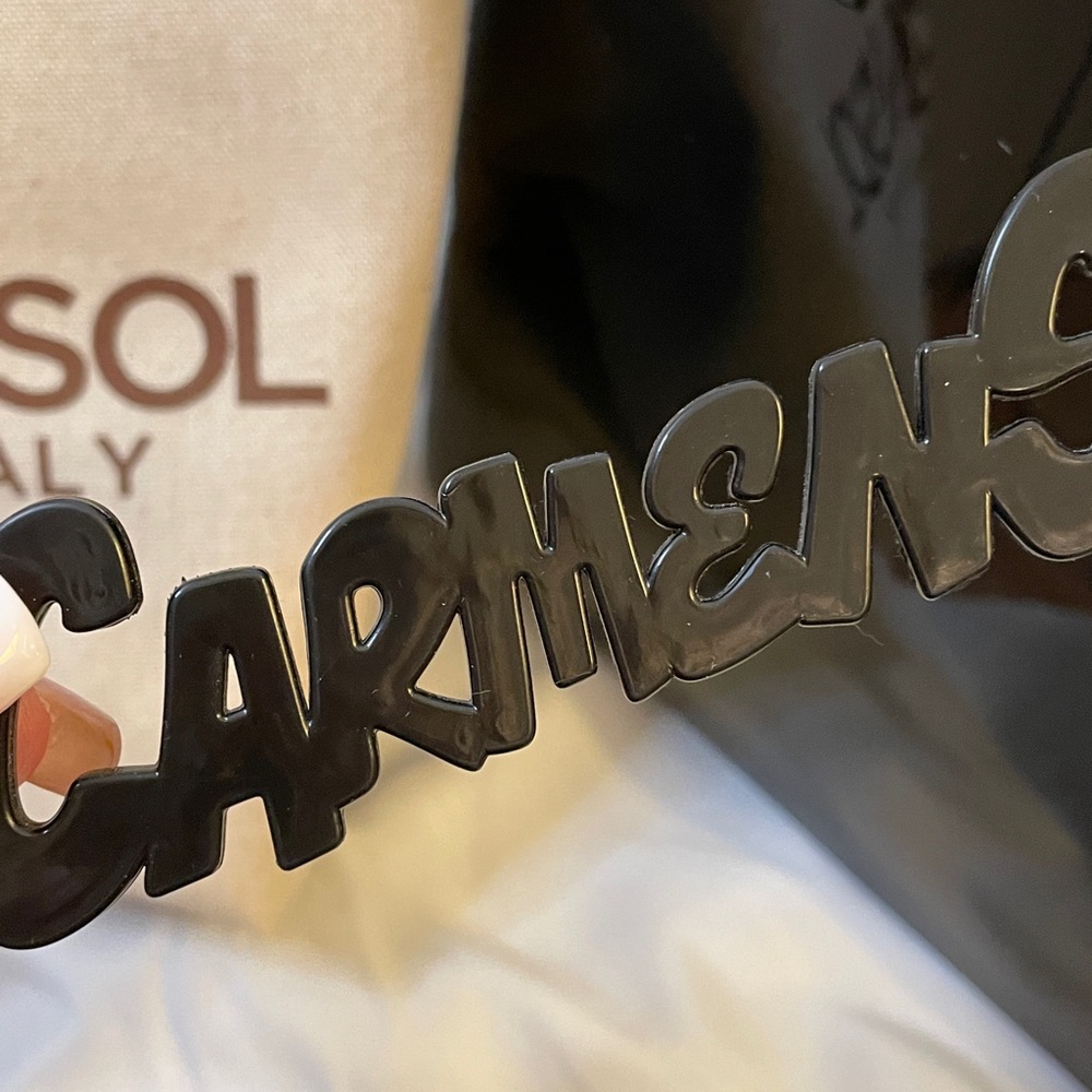 Carmen’s Sol black purse. Med size. Still smell of their scent of roses. - Picture 2 of 10